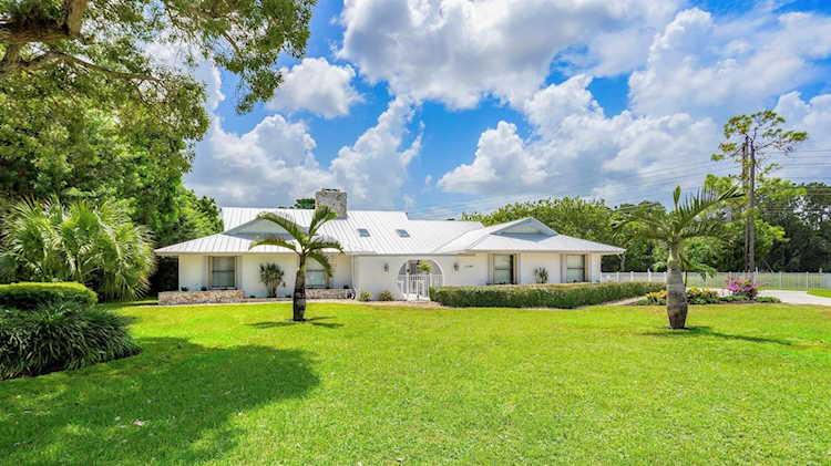 13199 Samoset Court Wellington, FL 33414