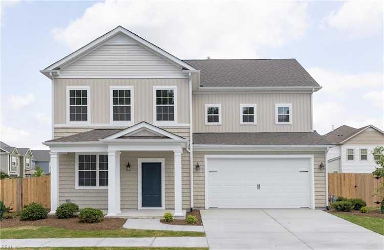 1661 Plantation Woods Way Chesapeake, VA 23320