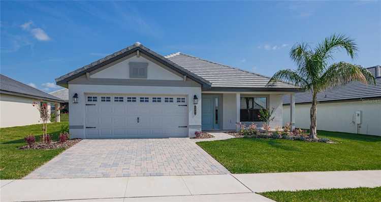 4915 Vue Delac PASS Auburndale, FL 33823