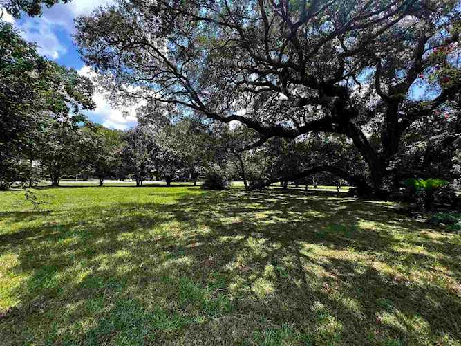 2208 Monaco Dr Tallahassee, FL 32308