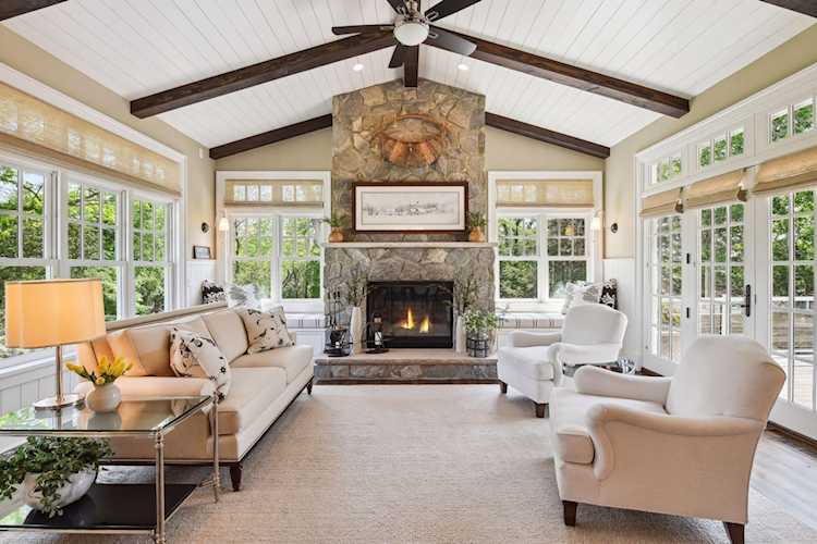 2145 Gallery Court Victoria, MN 55386