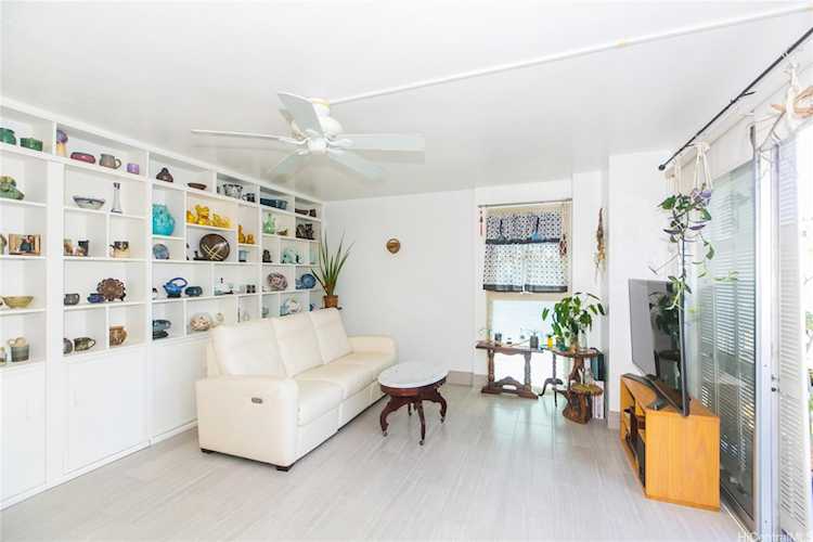 435 Walina Street #1002 Honolulu, HI 96815