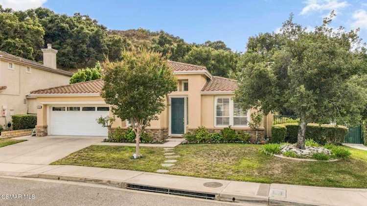 625 Gentle Creek Circle Newbury Park, CA 91320