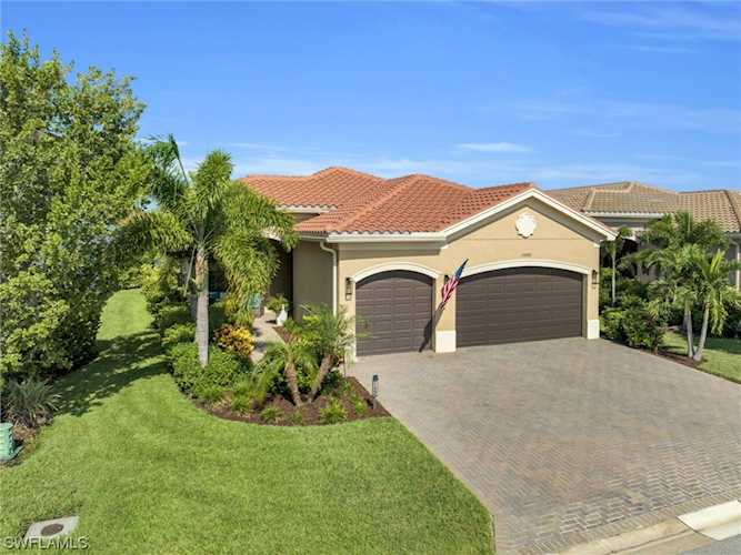 11686 S Kati Falls Ln Fort Myers, FL 33913