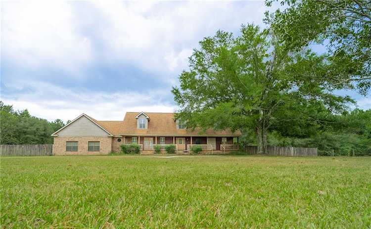 14035 Fort Lake Road Grand Bay, AL 36541