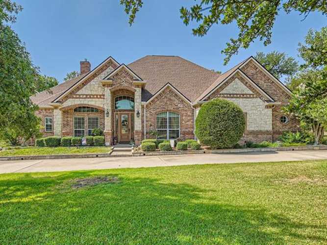 197 Park Place Circle Cresson, TX 76035