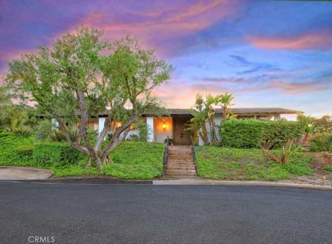 6 Reata Ln Rolling Hills, CA 90274 | MLS PV23086041 Photo 1
