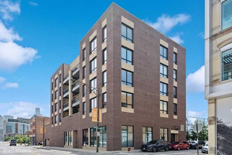 680 N Milwaukee Ave #301 Chicago, IL 60642