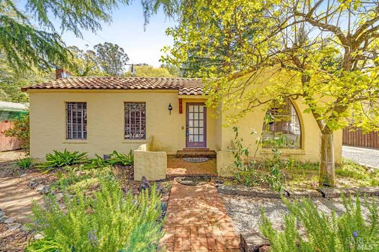 93 Cascade Drive Fairfax, CA 94930