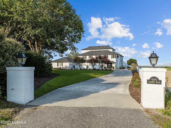 945 Radnor Rd Wilmington, NC 28409