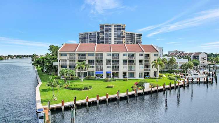 4744 S Ocean Boulevard #Th-4 Highland Beach, FL 33487