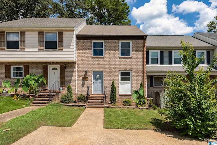 763 Cahaba Manor Trail Pelham, AL 35124