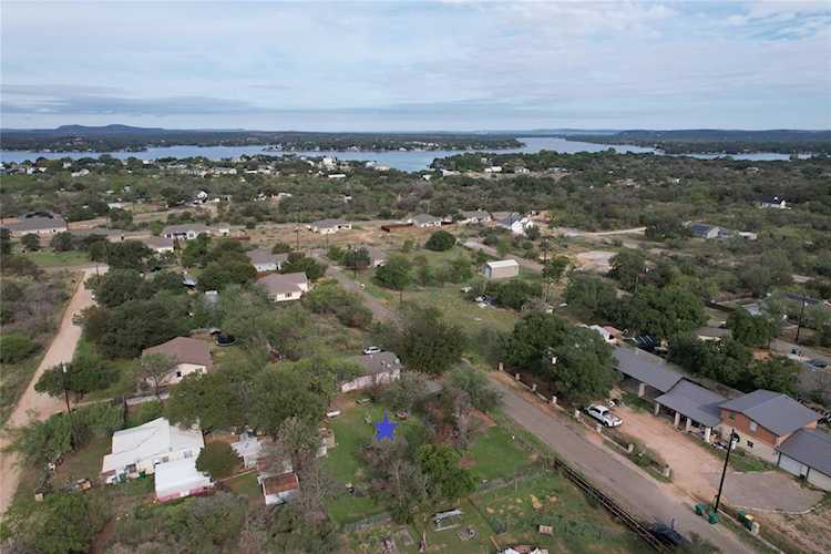 141 W Pine DR Granite Shoals, TX 78654