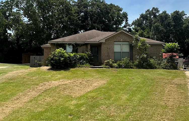 9660 W Curtis Drive Irvington, AL 36544