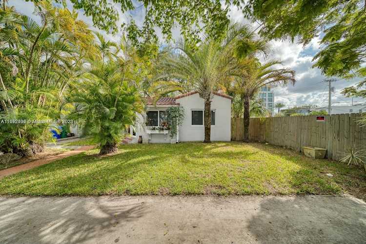 644 NE 82nd Ter Miami, FL 33138