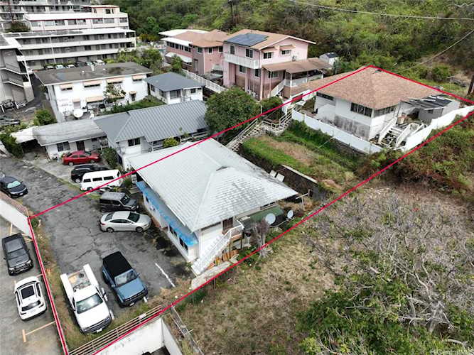 1615 Emerson Street #B1 Honolulu, HI 96813