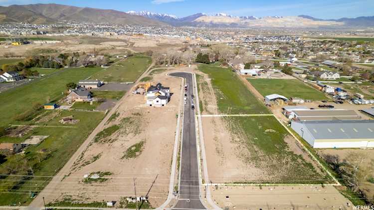 3640 W Kenna Ln Bluffdale, UT 84065