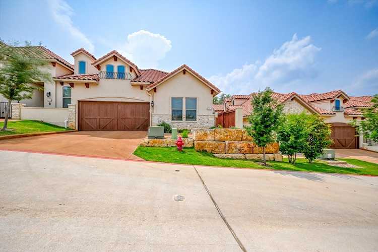 220 Tuscan Dr Horseshoe Bay, TX 78657