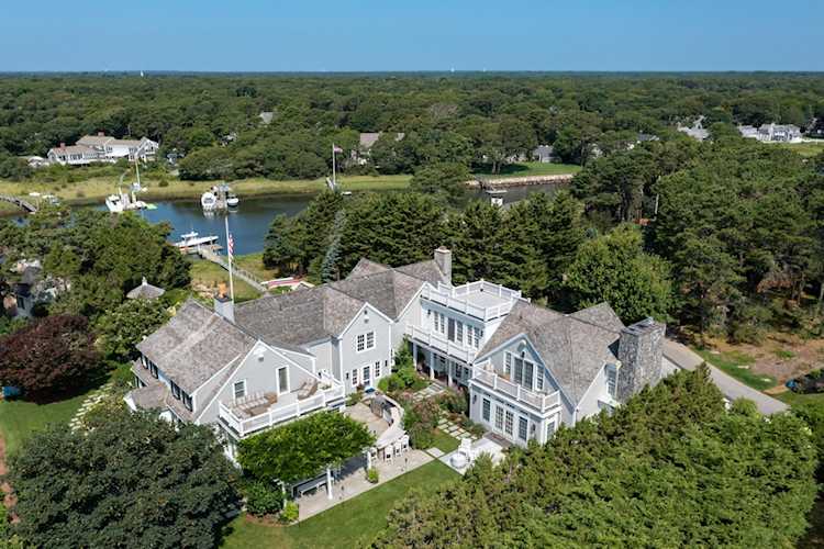 32 Dunes Road Harwich Port, MA 02646