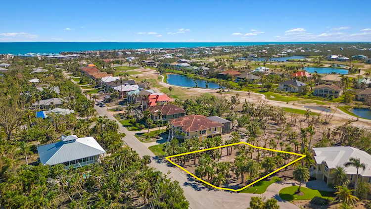 809 Pyrula Ave Sanibel, FL 33957