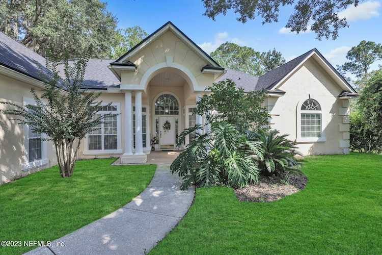 505 Chipley PL E St Johns, FL 32259