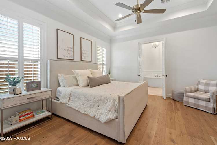 104 Cascade Palm Court Youngsville, LA 70592 MLS 23007891