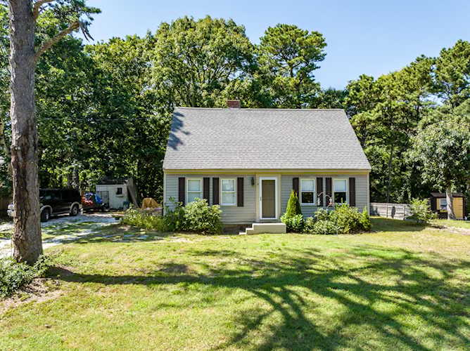 5 Peter Oliver Road South Dennis, MA 02660 | MLS 22303610 Photo 1