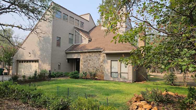 8788 Quail Valley Dr Redding, CA 96002