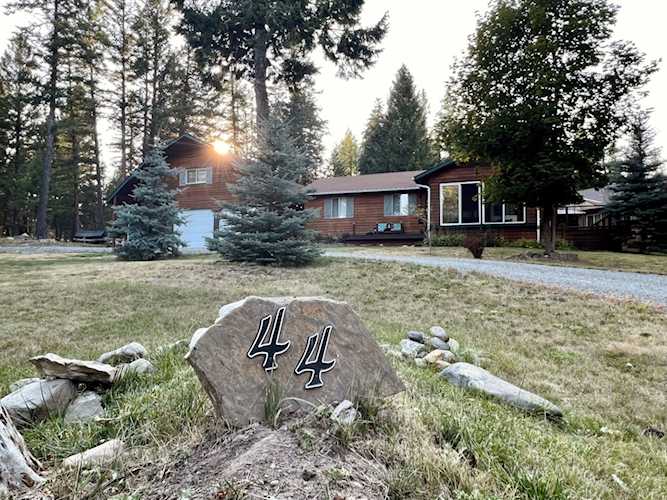 44 Forest Loop Eureka, MT 59917