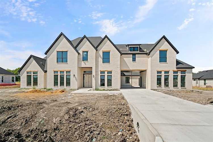 2071 Chief Lane Lucas, TX 75002
