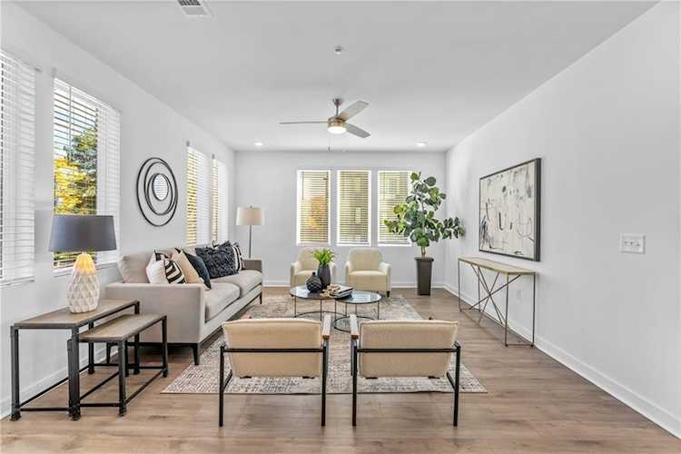 396 Pratt Drive #1913 Atlanta, GA 30315