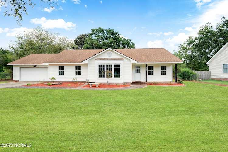 211 Gloria St Greenville, NC 27858