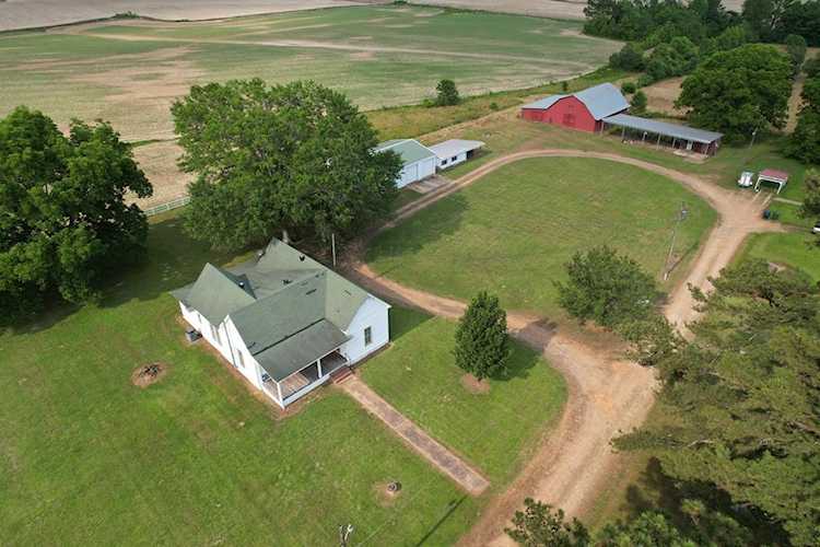 603 South Main Street Water Valley, MS 38965