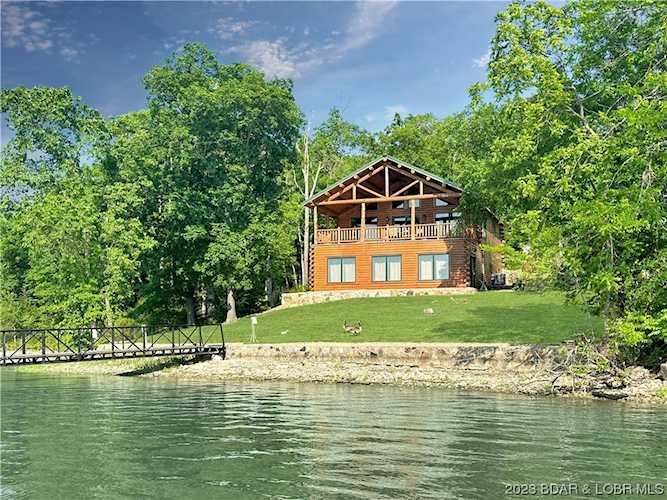 29 Flint Ln Edwards, MO 65326