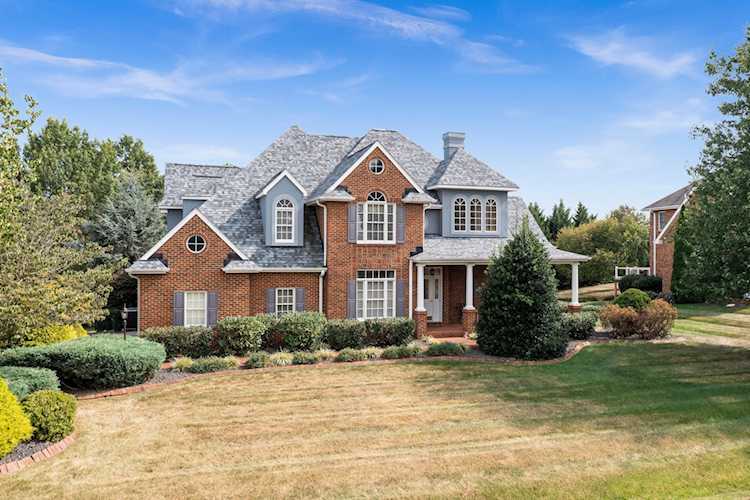 76 Charleston Daleville, VA 24083