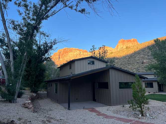 1775 Zion Park #6 Springdale, UT 84767