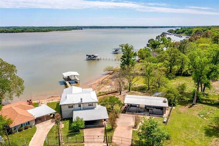 6949 Alcove Street Azle, TX 76020