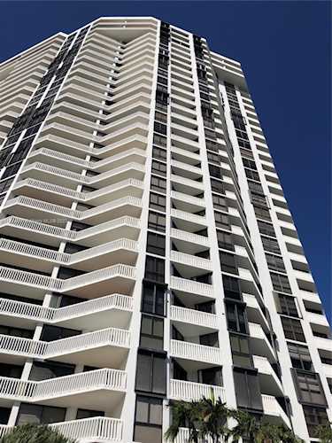 1000 Island Blvd #305 Aventura, FL 33160