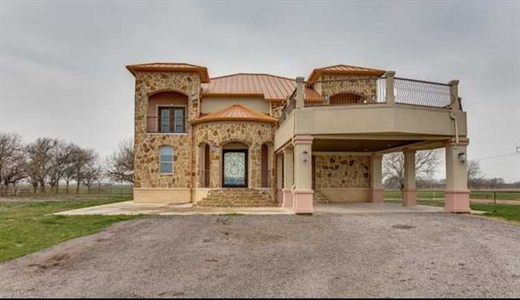 2532 S Highway 171 Cleburne, TX 76031