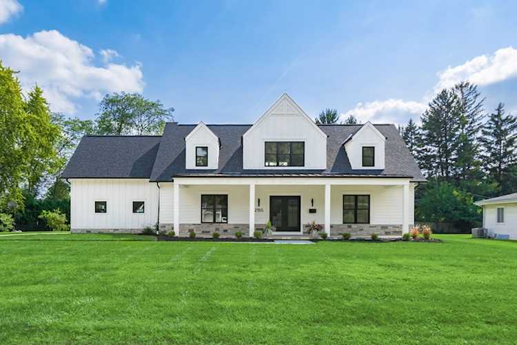 2155 Cresthill Drive Upper Arlington, OH 43221