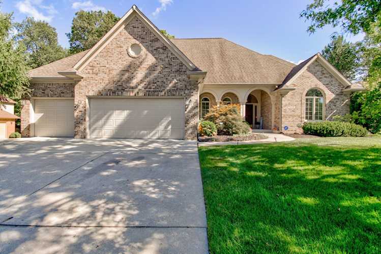 8729 Bergeson Dr Indianapolis, IN 46278
