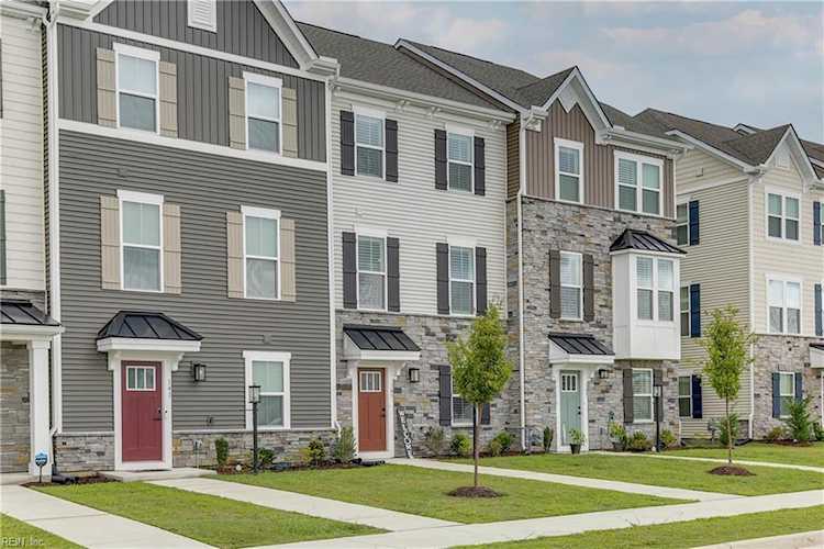 145 Cedar Crest Dr Smithfield, VA 23430