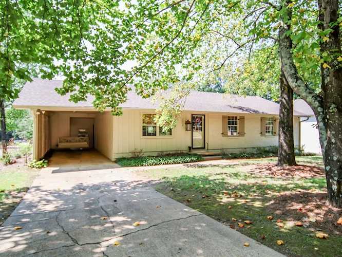 1112 Grant Circle Oxford, MS 38655