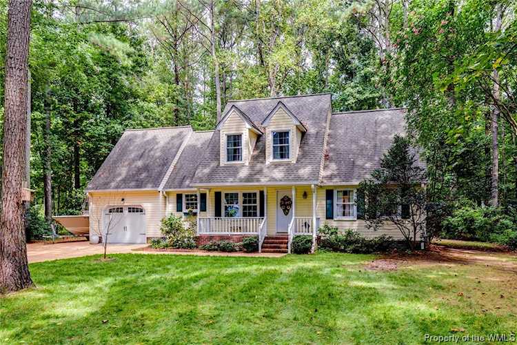 5357 Merganser Circle Gloucester, VA 23061
