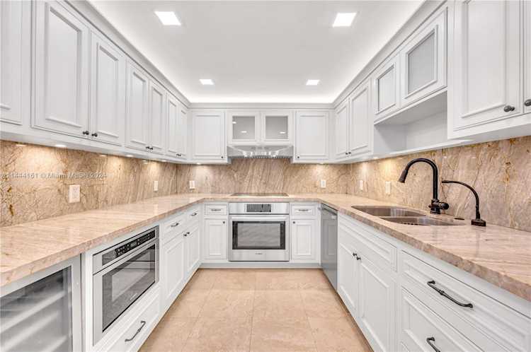 11 Island Ave #2007 Miami Beach, FL 33139