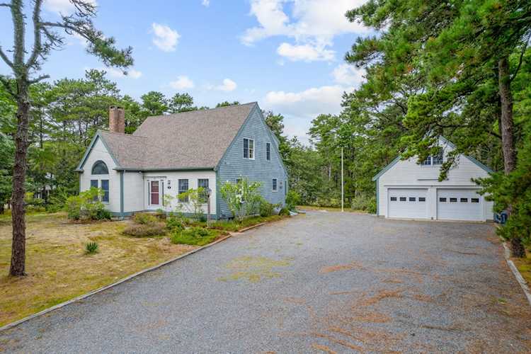 86 Old Wharf Road Wellfleet, MA 02667