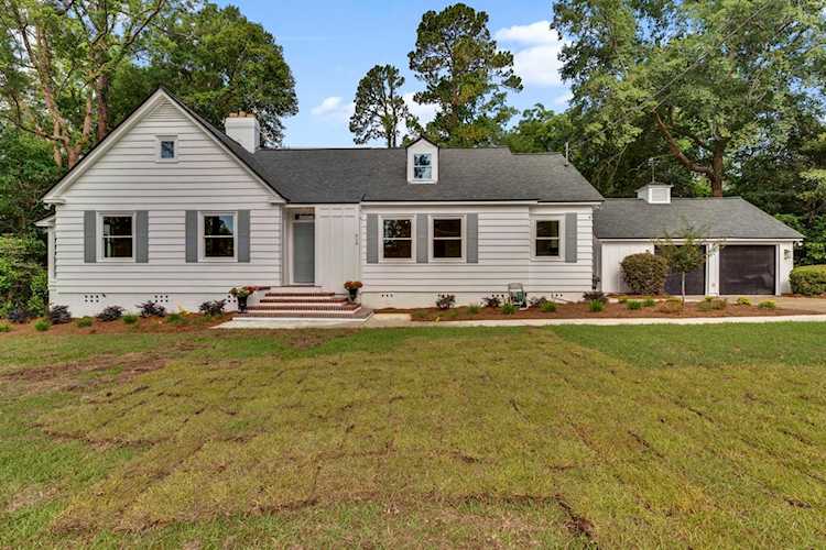 916 Brookwood Dr Tallahassee, FL 32308