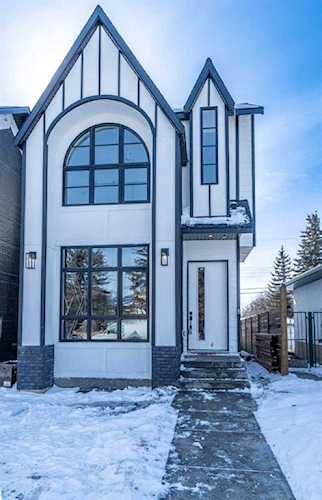 4511 35 Ave SW Calgary, AB T3E 1B4