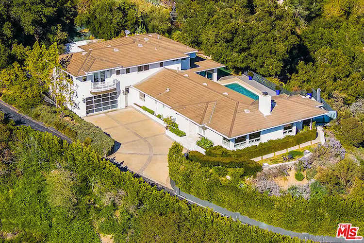 2547 Hutton Dr Beverly Hills, CA 90210