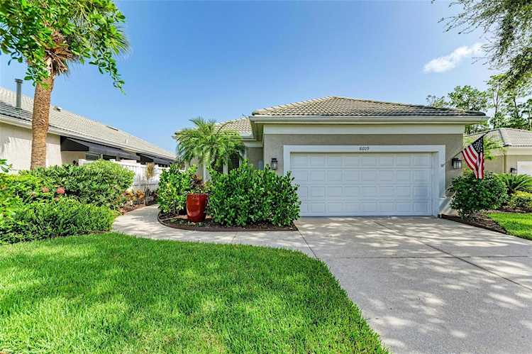 8609 53rd PLACE E Bradenton, FL 34211